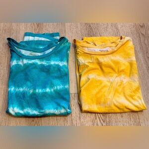2 Sonoma Turquoise/Yellow Tie-Dye T's & 2 Croft & Barrow Floral T's. Size XLarge